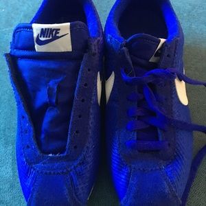 Nike Women's Sz 8.5 Blue Sneakers